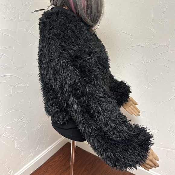 Wild fable Women's Jacket
Topper Faux Fur Long Sleeve Full
Zip Size XS Black - Picture 2 of 13